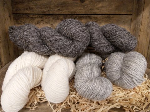 Mand� uldgarn - 400 meter/100 gram